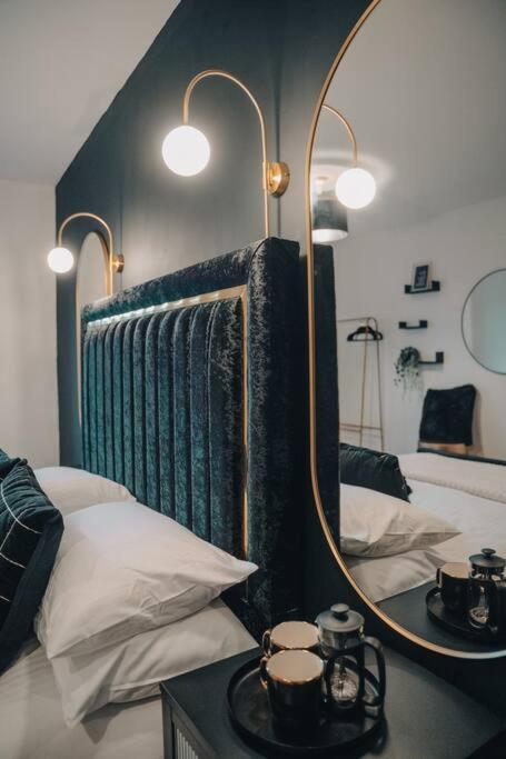 Penthouse Noir - Wyndale Living - Central Bham 2Br Бирмингам Екстериор снимка
