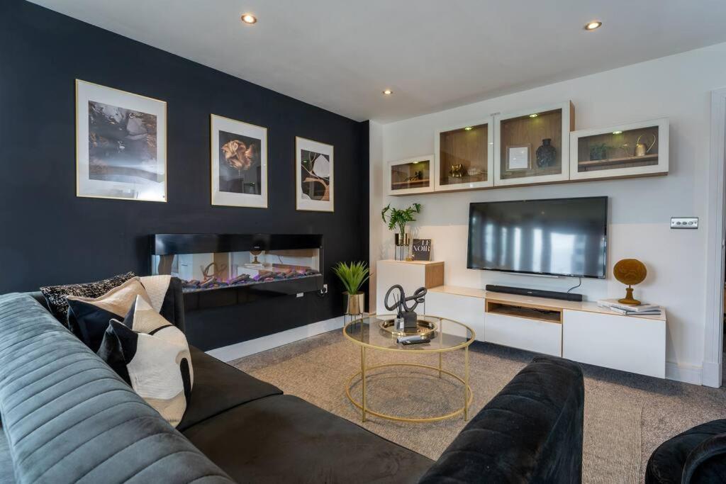 Penthouse Noir - Wyndale Living - Central Bham 2Br Бирмингам Екстериор снимка