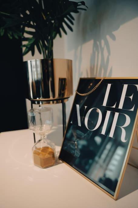 Penthouse Noir - Wyndale Living - Central Bham 2Br Бирмингам Екстериор снимка