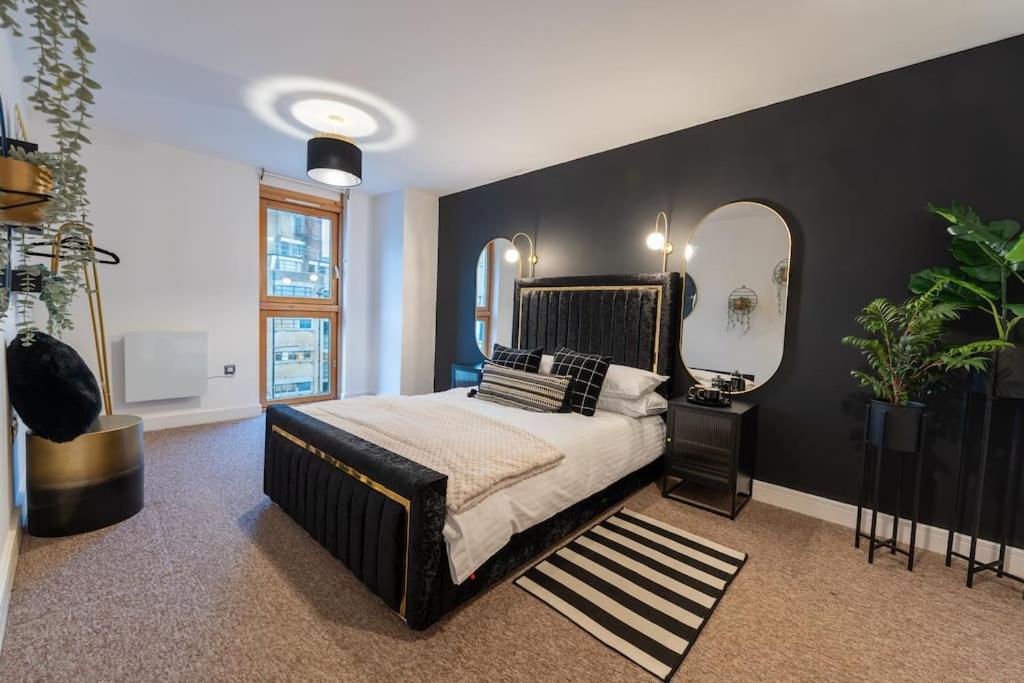 Penthouse Noir - Wyndale Living - Central Bham 2Br Бирмингам Екстериор снимка